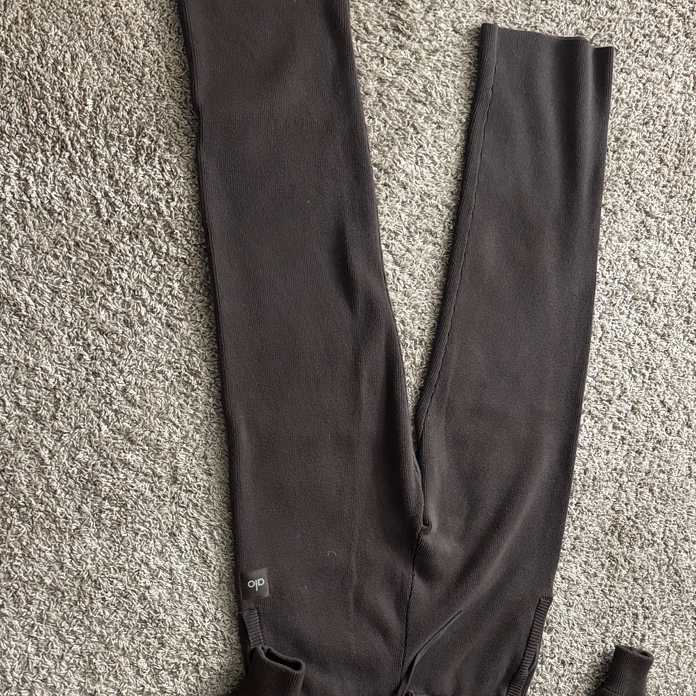 Alo Brown Cardigan and Pants Set - Picture 2 of 9